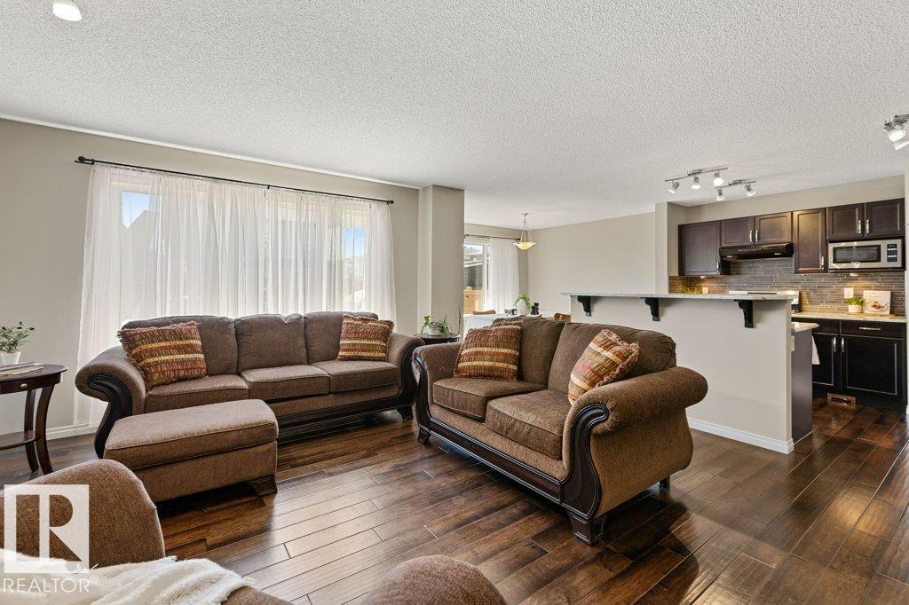 7511 177 AV NW - 4