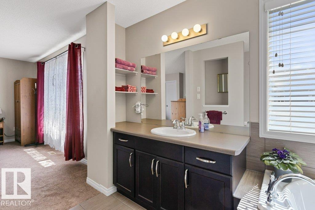 7511 177 AV NW - 28