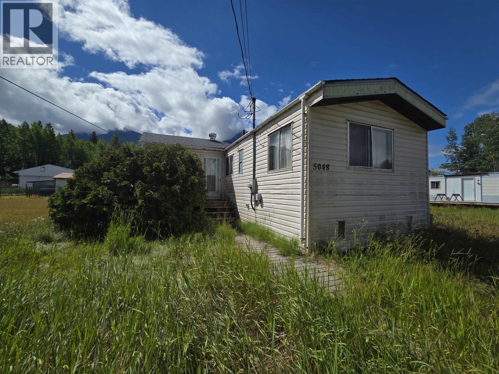 5048 8TH AVENUE - 4