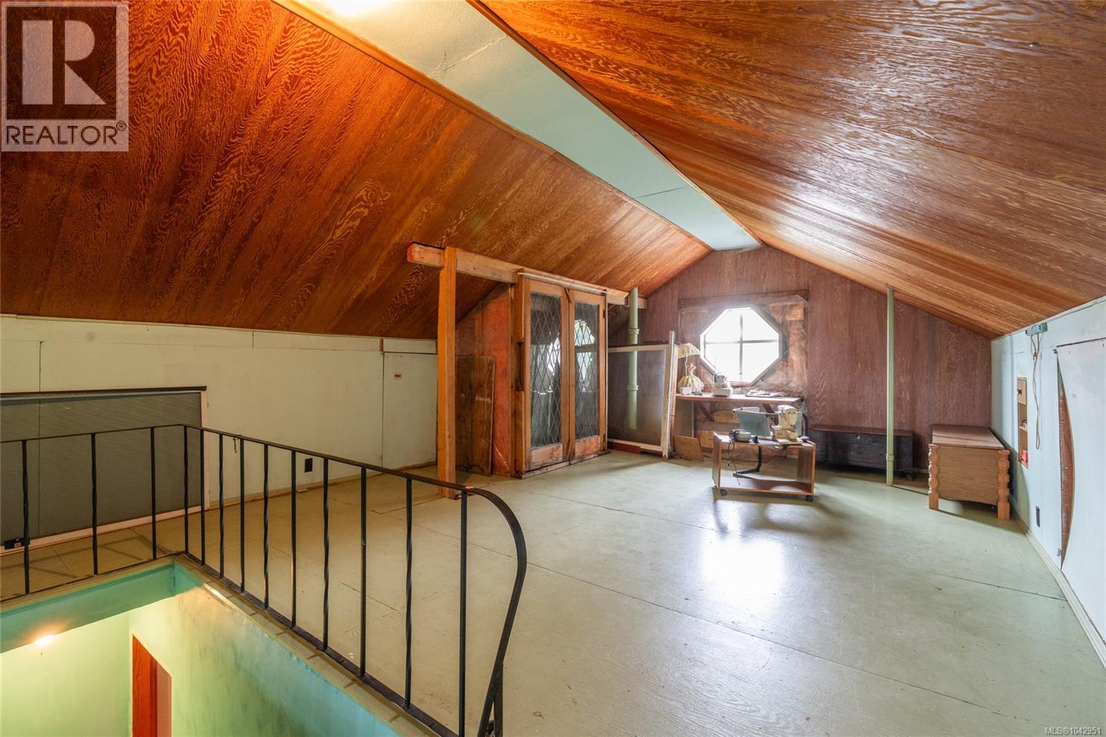 540 View Royal Ave - 22
