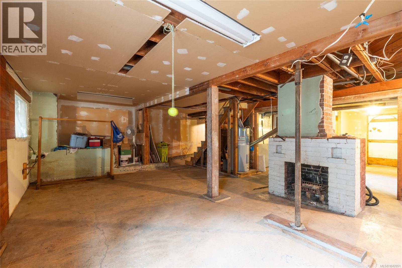 540 View Royal Ave - 31