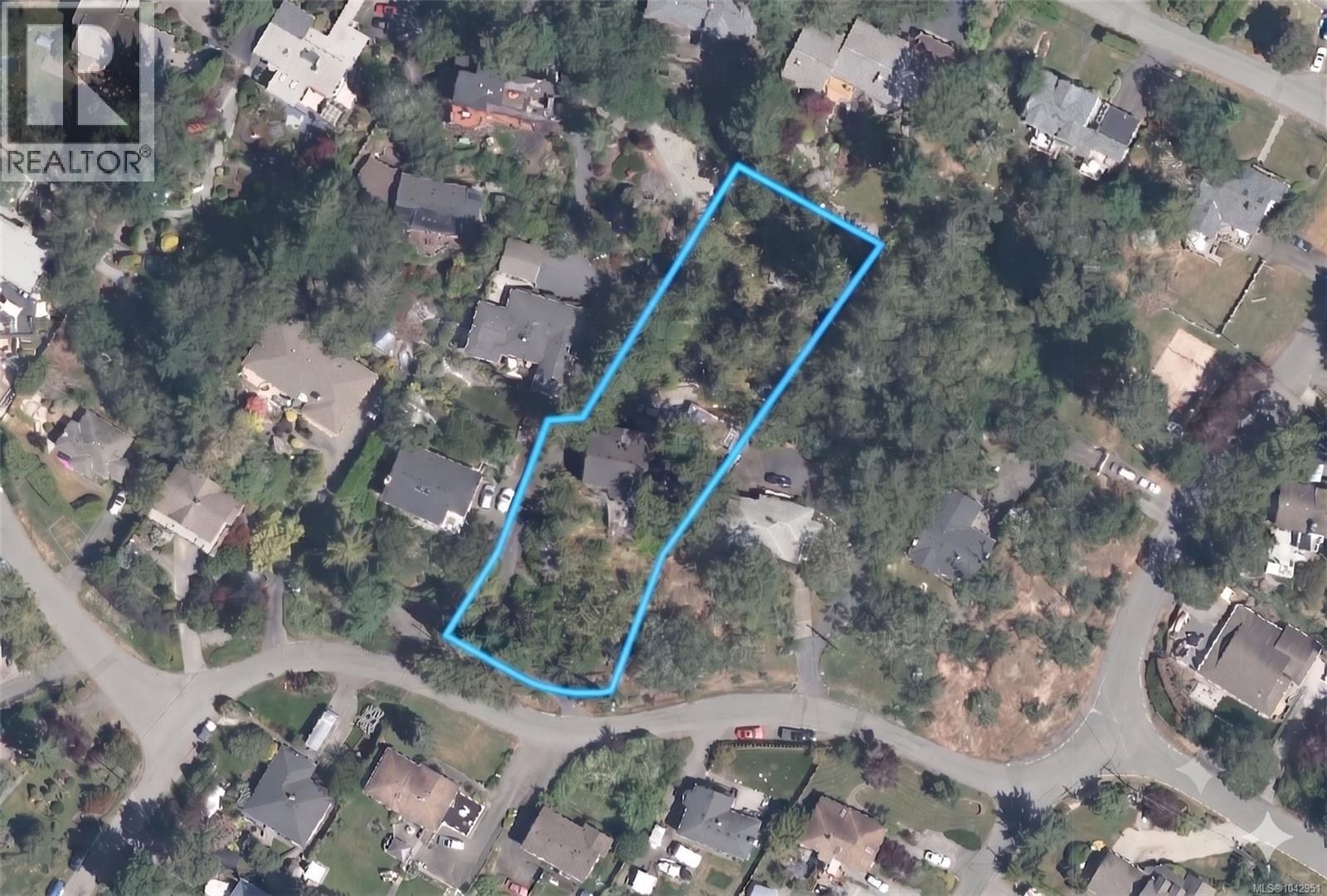 540 View Royal Ave - 5