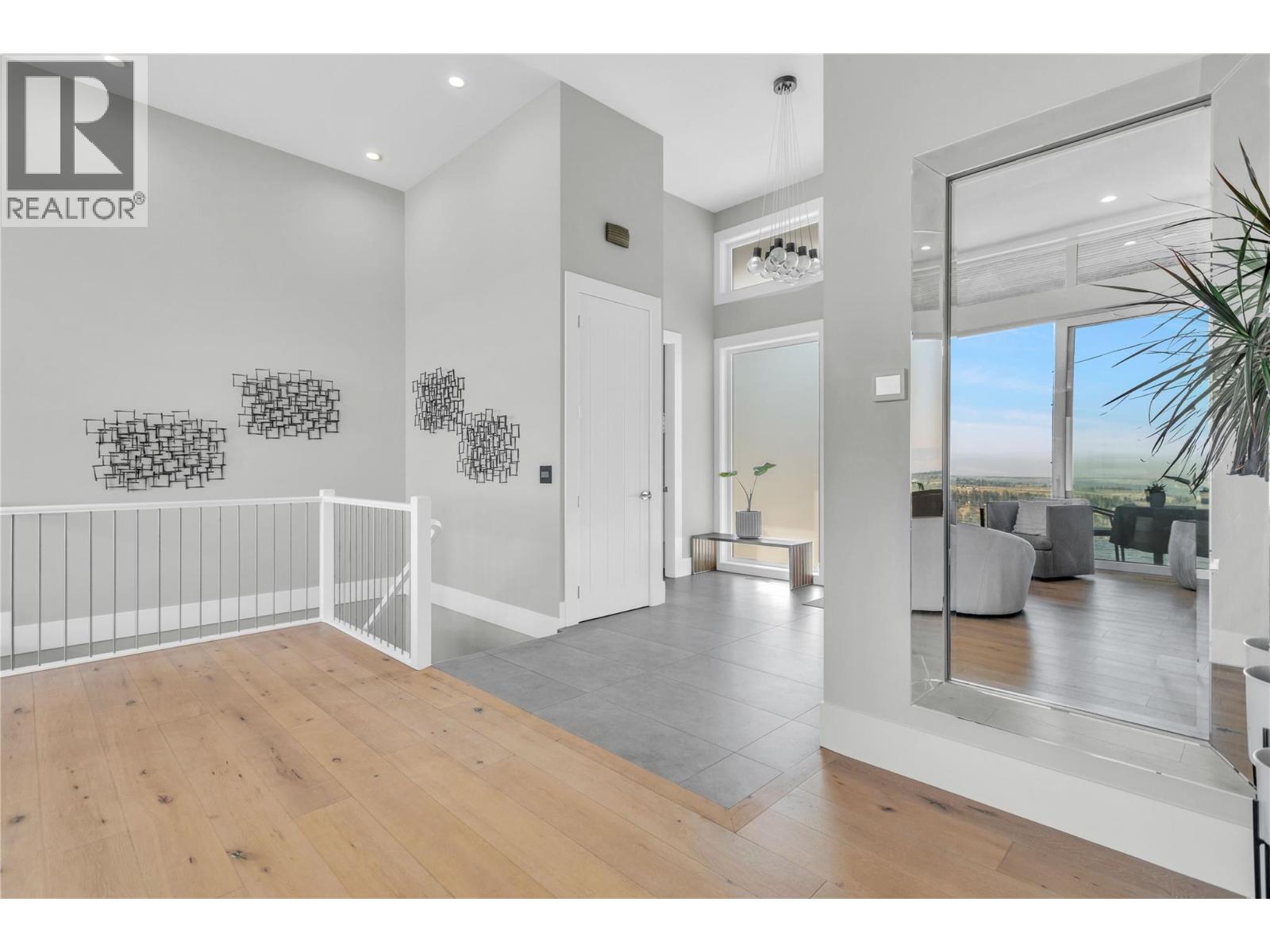 1050 Ledgeview Court - 19