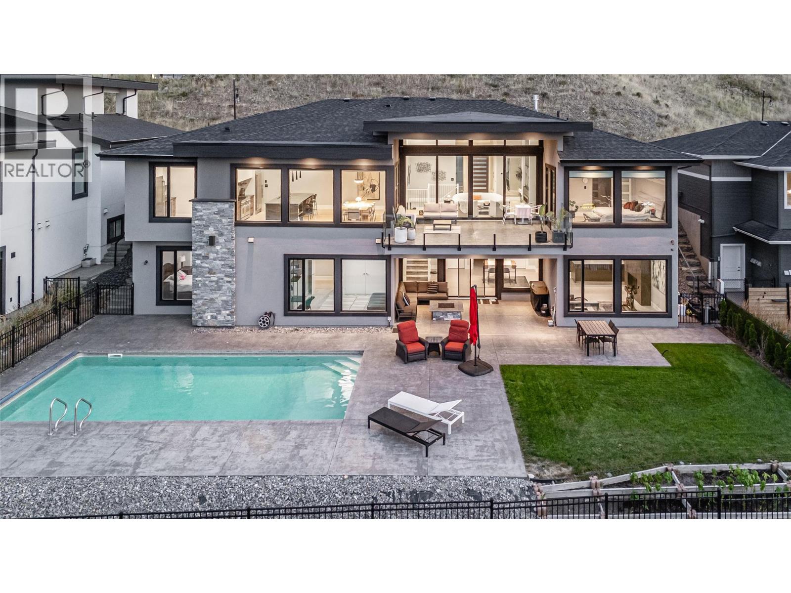 1050 Ledgeview Court - 4