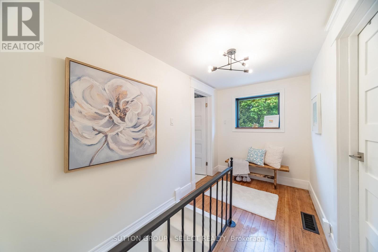 442 VICTORIA STREET - 20