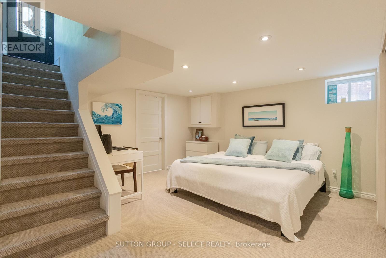 442 VICTORIA STREET - 29