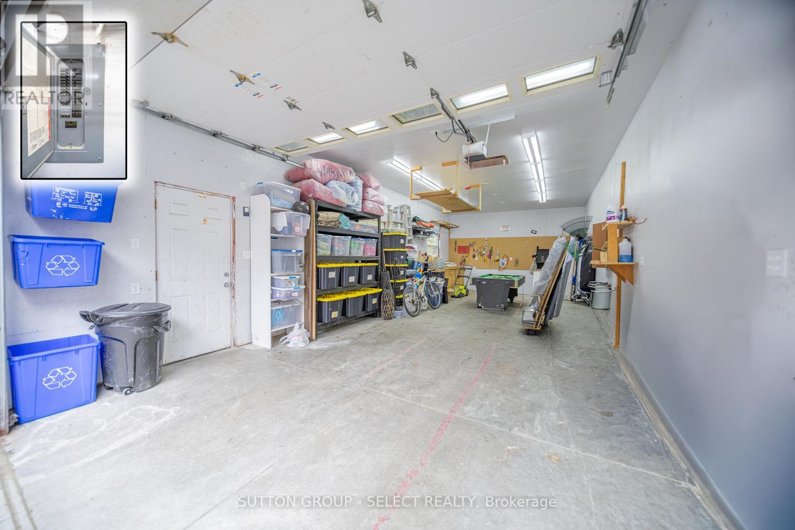 442 VICTORIA STREET - 36