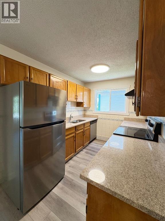 6879 Rundlehorn Drive NE - 9