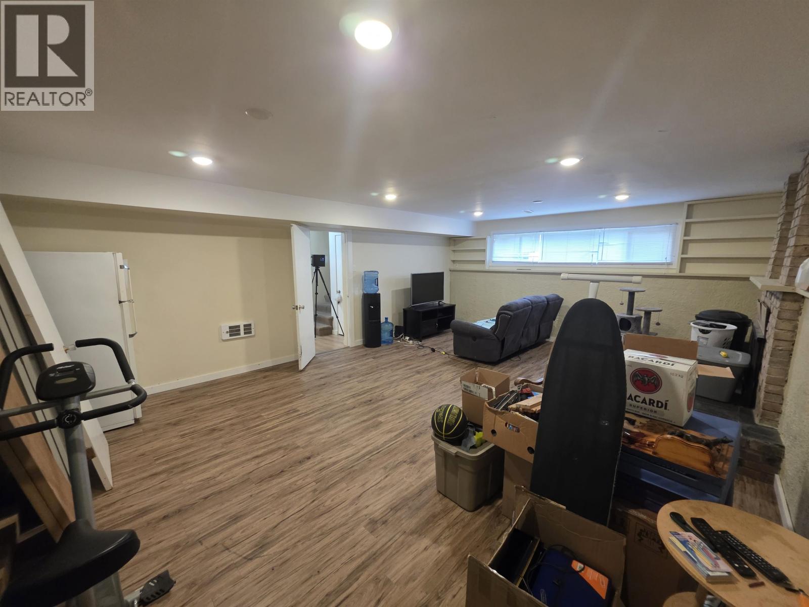 4831 OLSON Avenue, Terrace