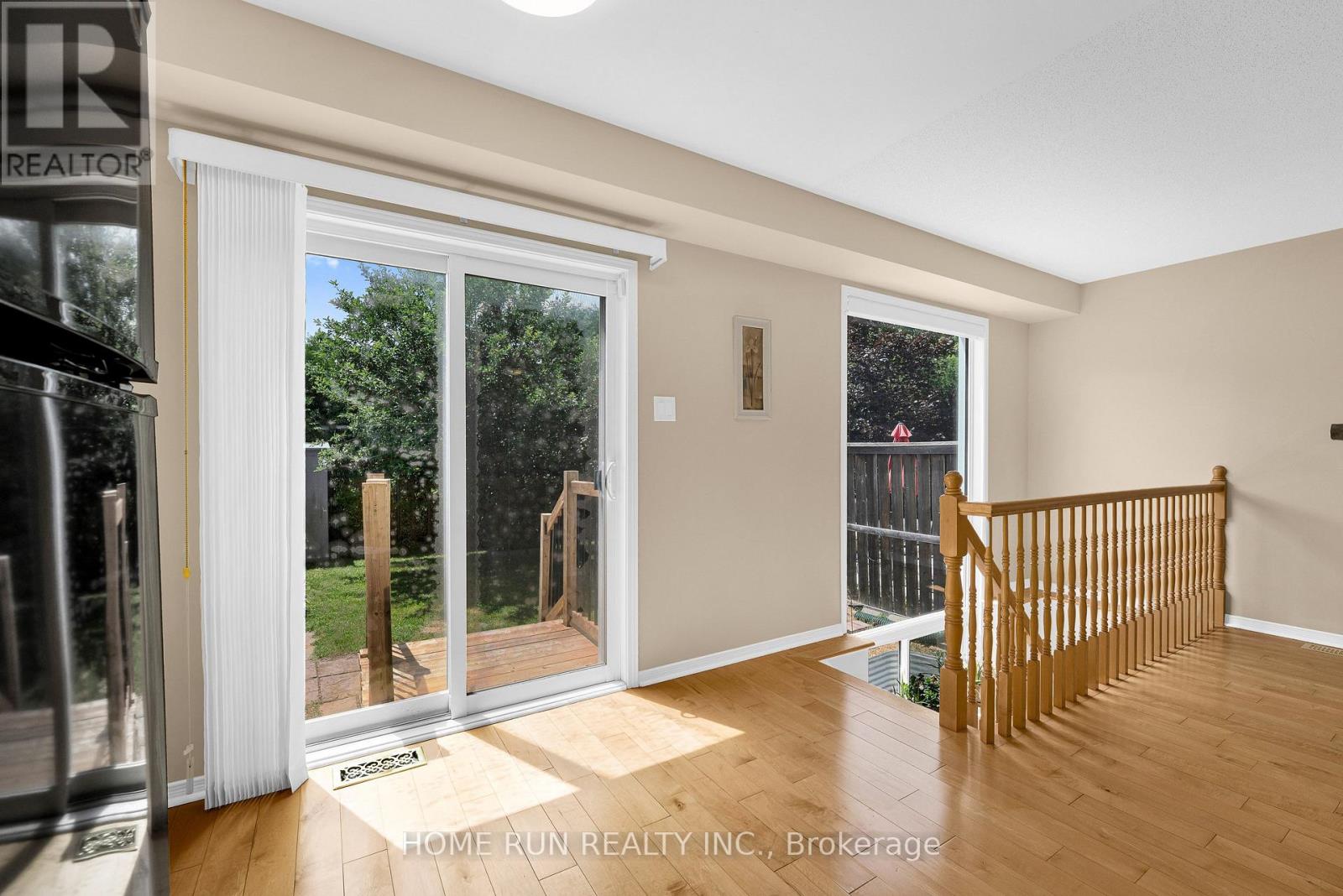 1103 MARCONI AVENUE - 10