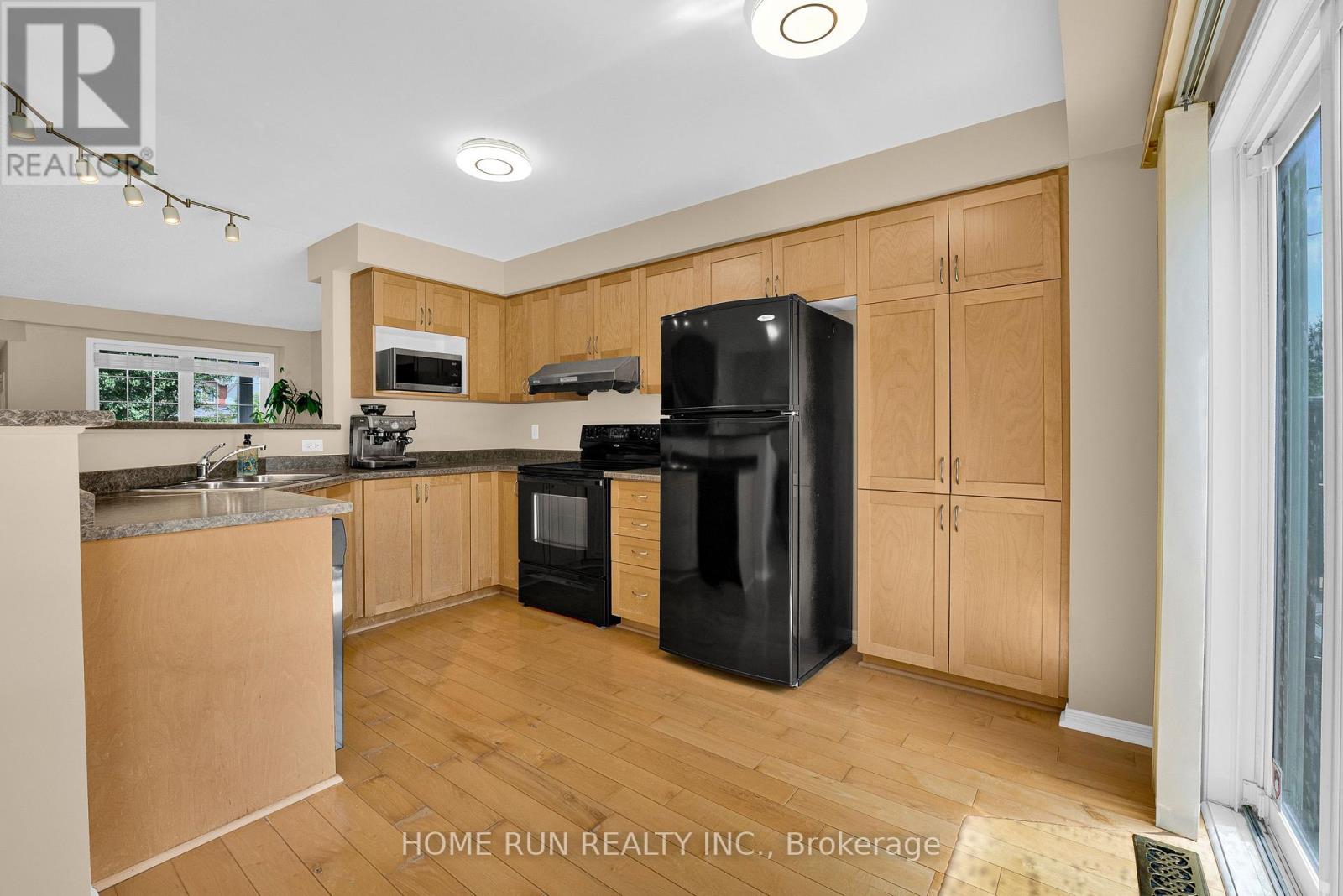 1103 MARCONI AVENUE - 14
