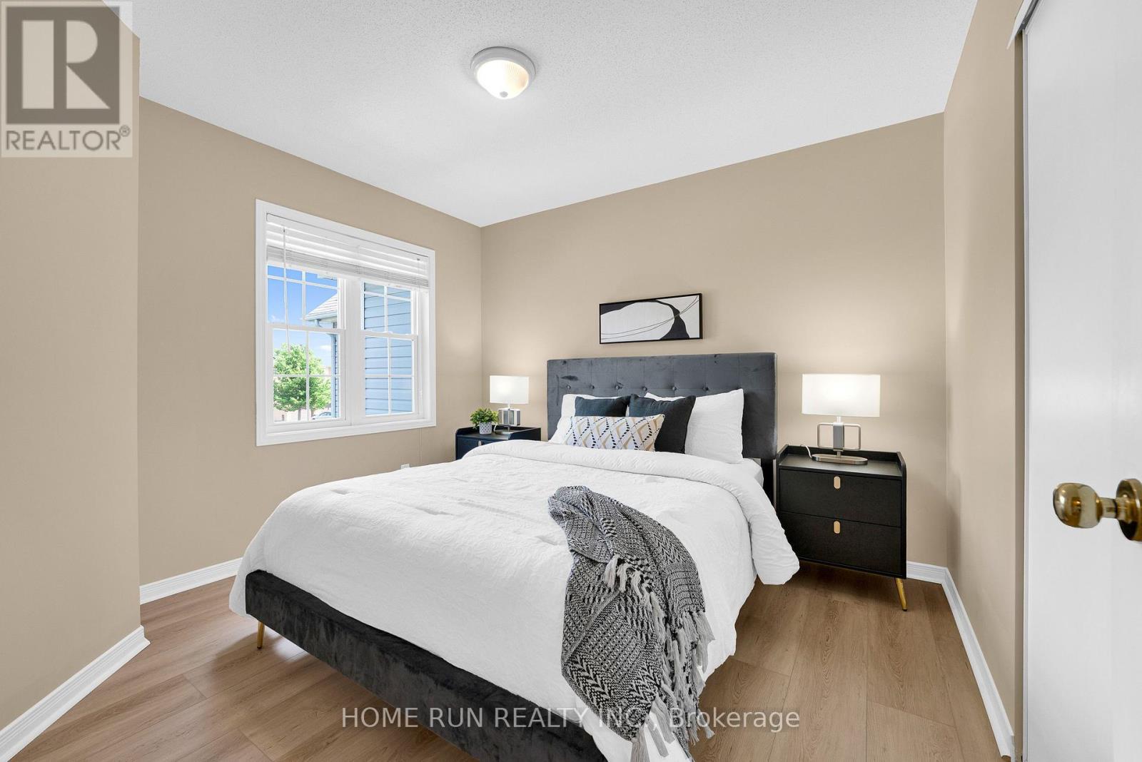 1103 MARCONI AVENUE - 16