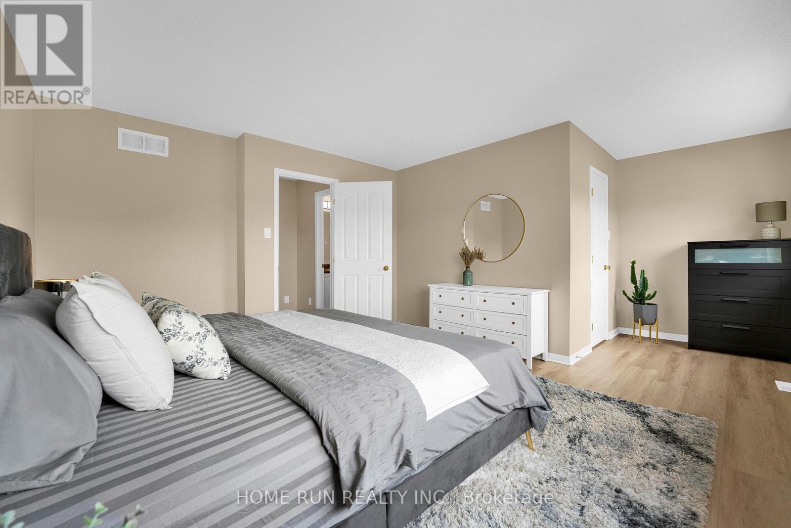 1103 MARCONI AVENUE - 22