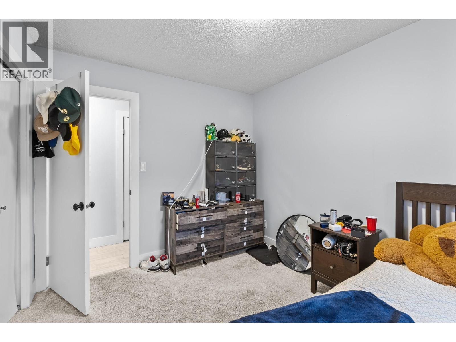714 Young Road - 16