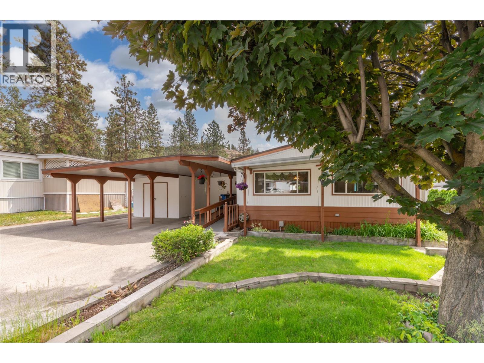 #83 1860 Boucherie Road - 2