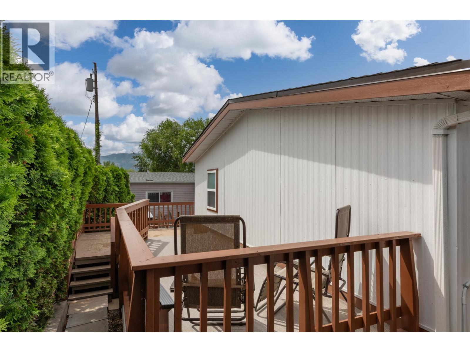 #83 1860 Boucherie Road - 40