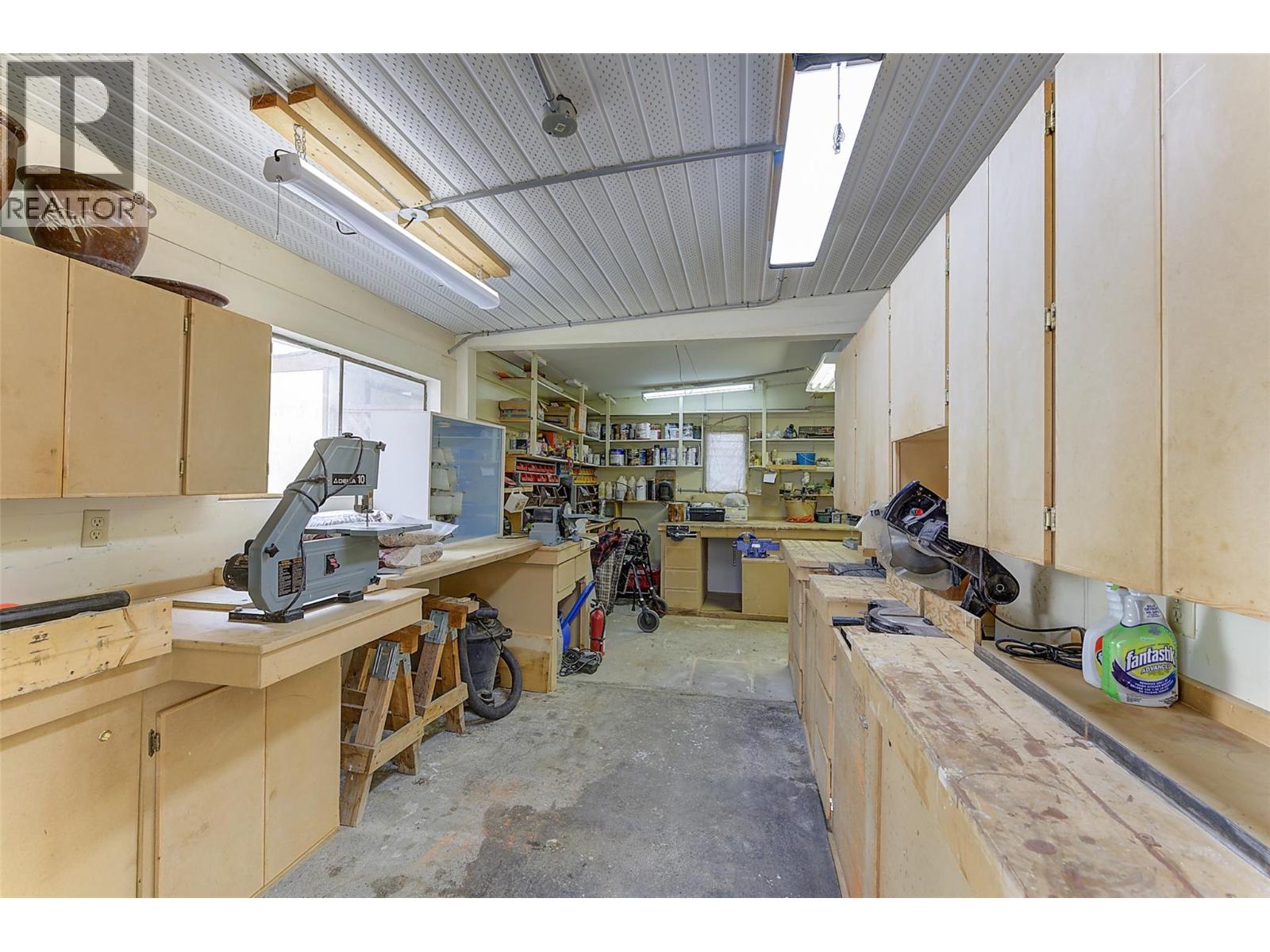 #83 1860 Boucherie Road - 46