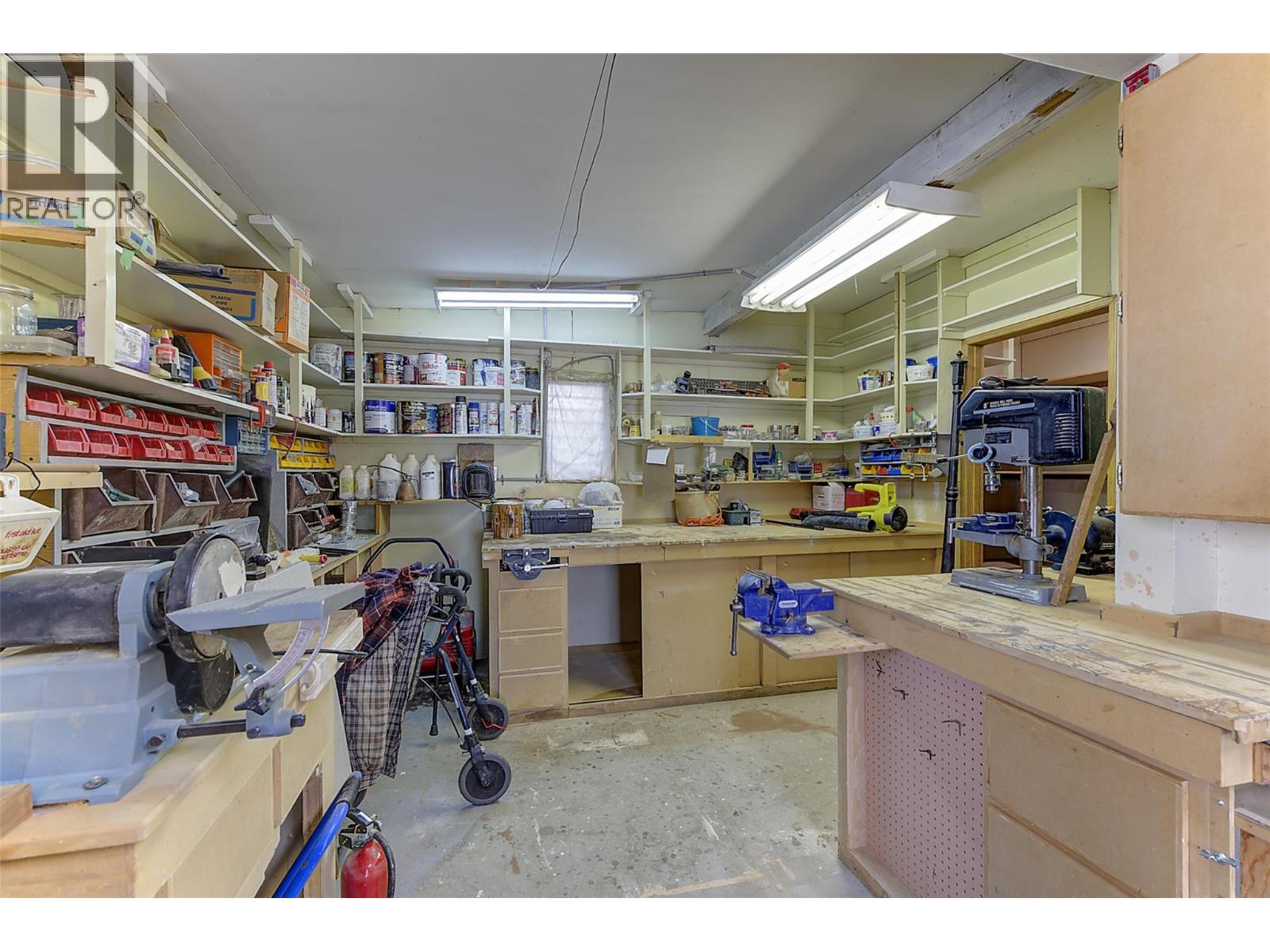 #83 1860 Boucherie Road - 47