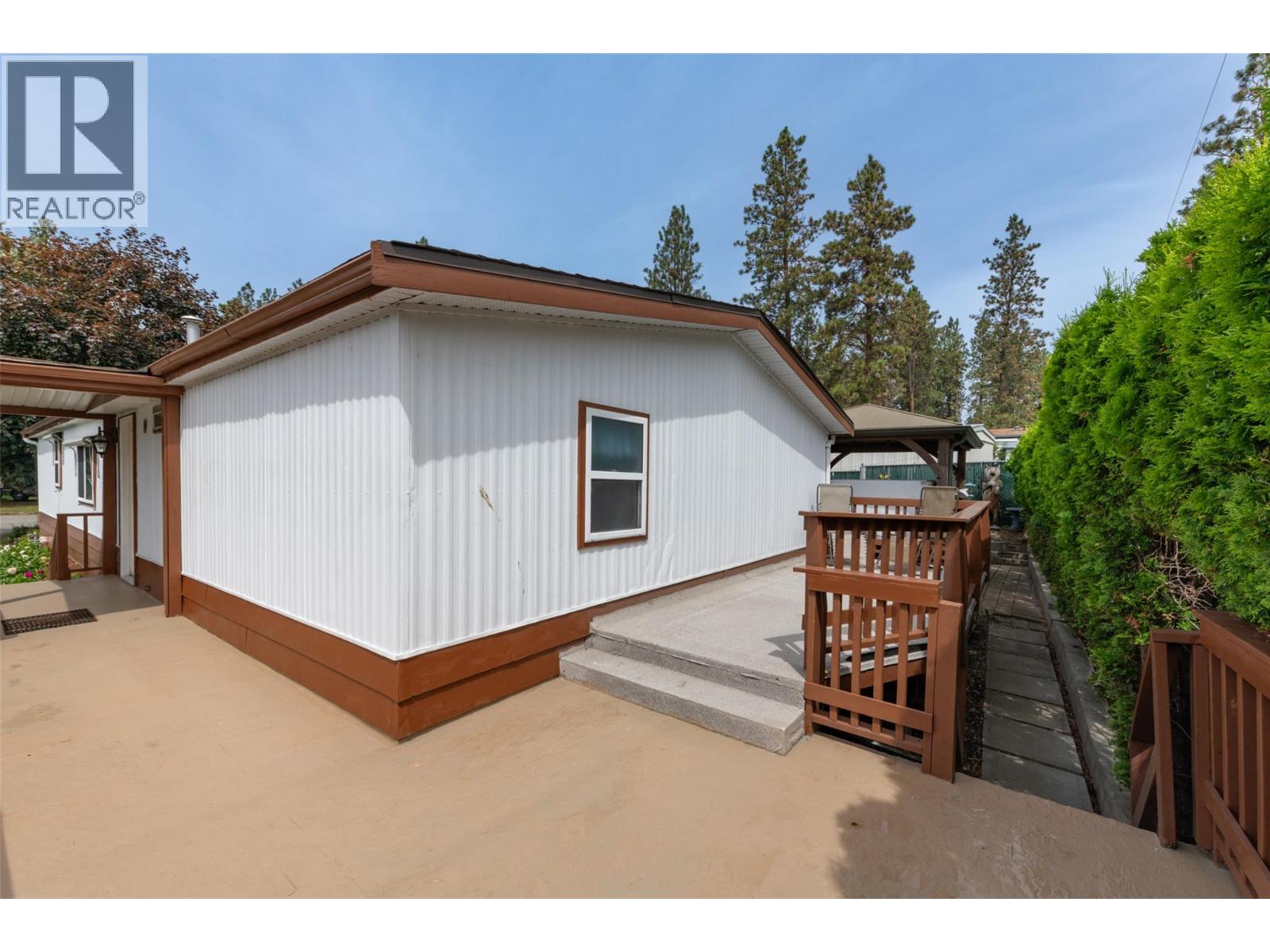 #83 1860 Boucherie Road - 41