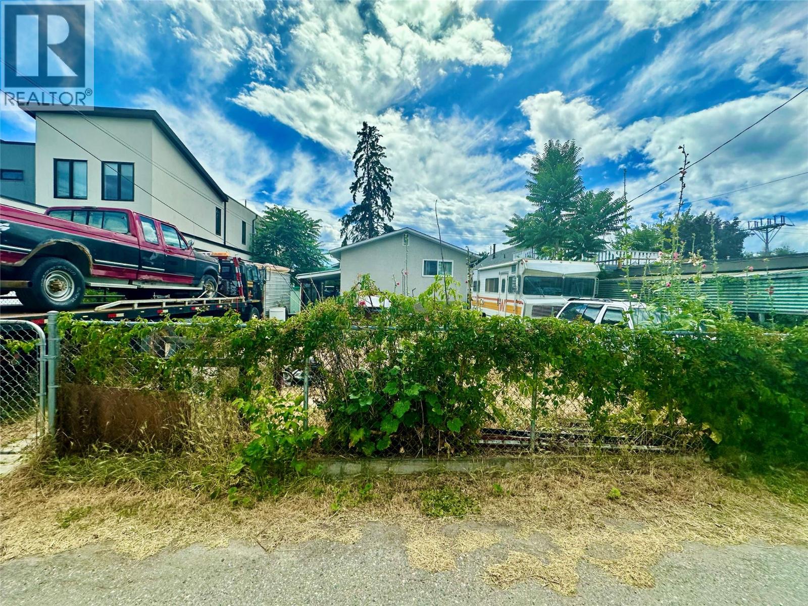 760 Cadder Avenue - 13
