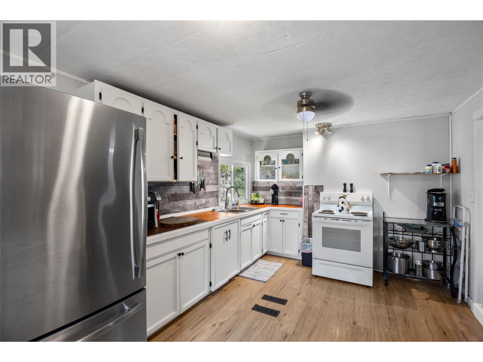 #80 1175 ROSE HILL Road - 10