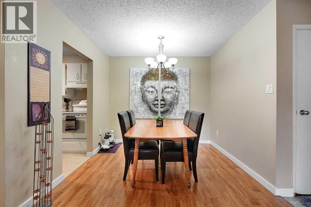 #4301 315 Southampton Drive SW - 4