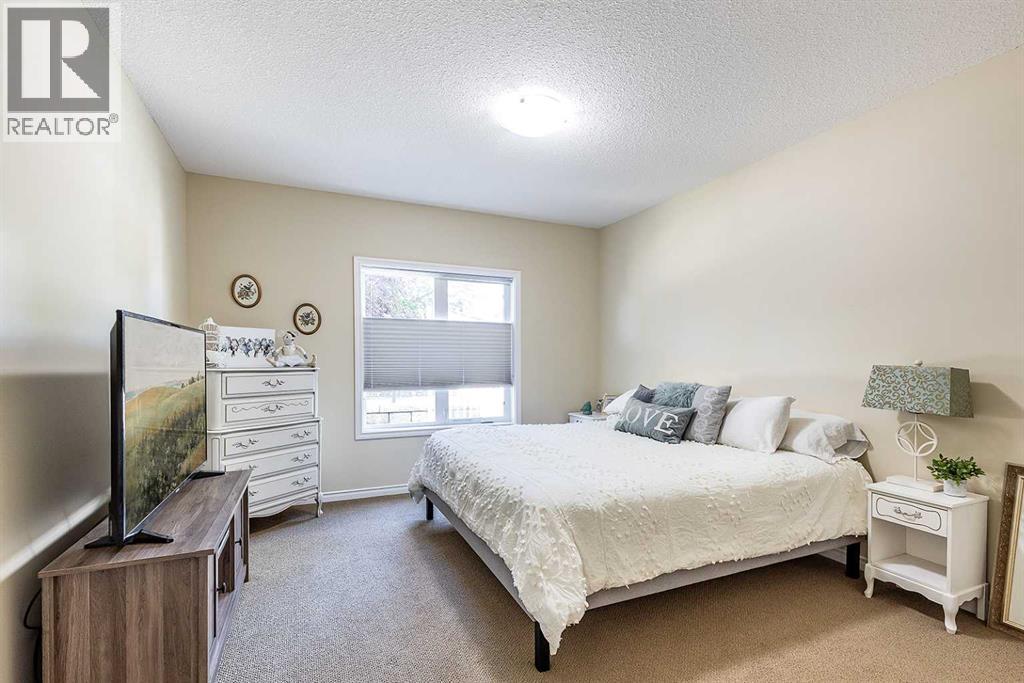 18 Ranchlands Lane NE - 33
