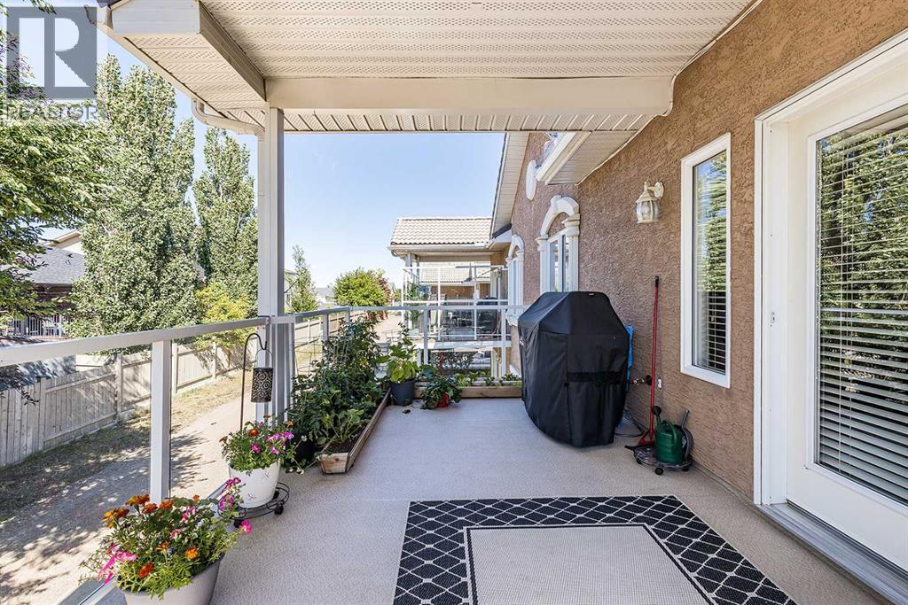 18 Ranchlands Lane NE - 46