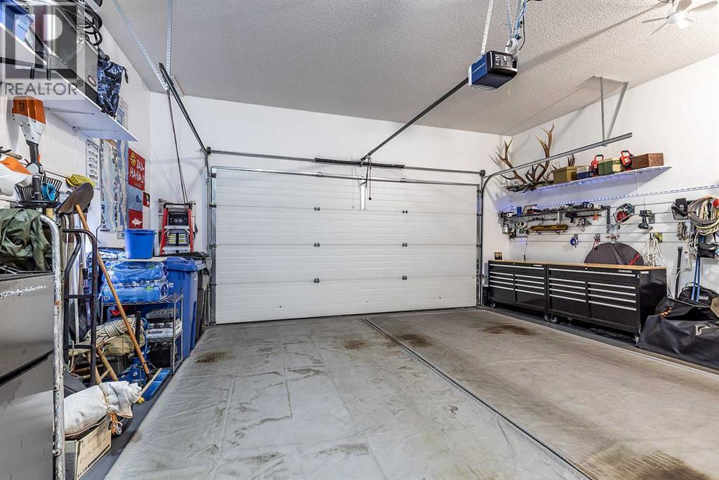 18 Ranchlands Lane NE - 44