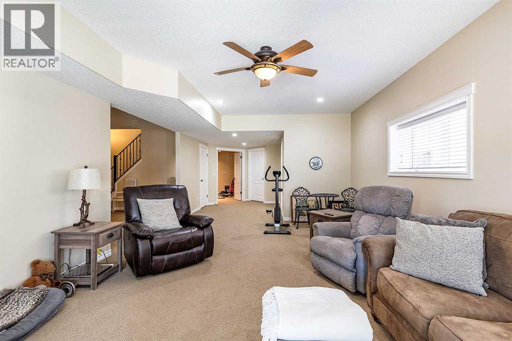 18 Ranchlands Lane NE - 36
