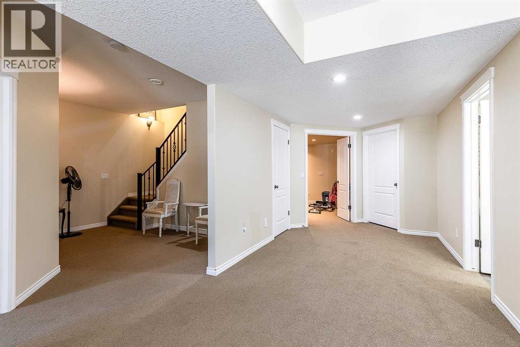 18 Ranchlands Lane NE - 37