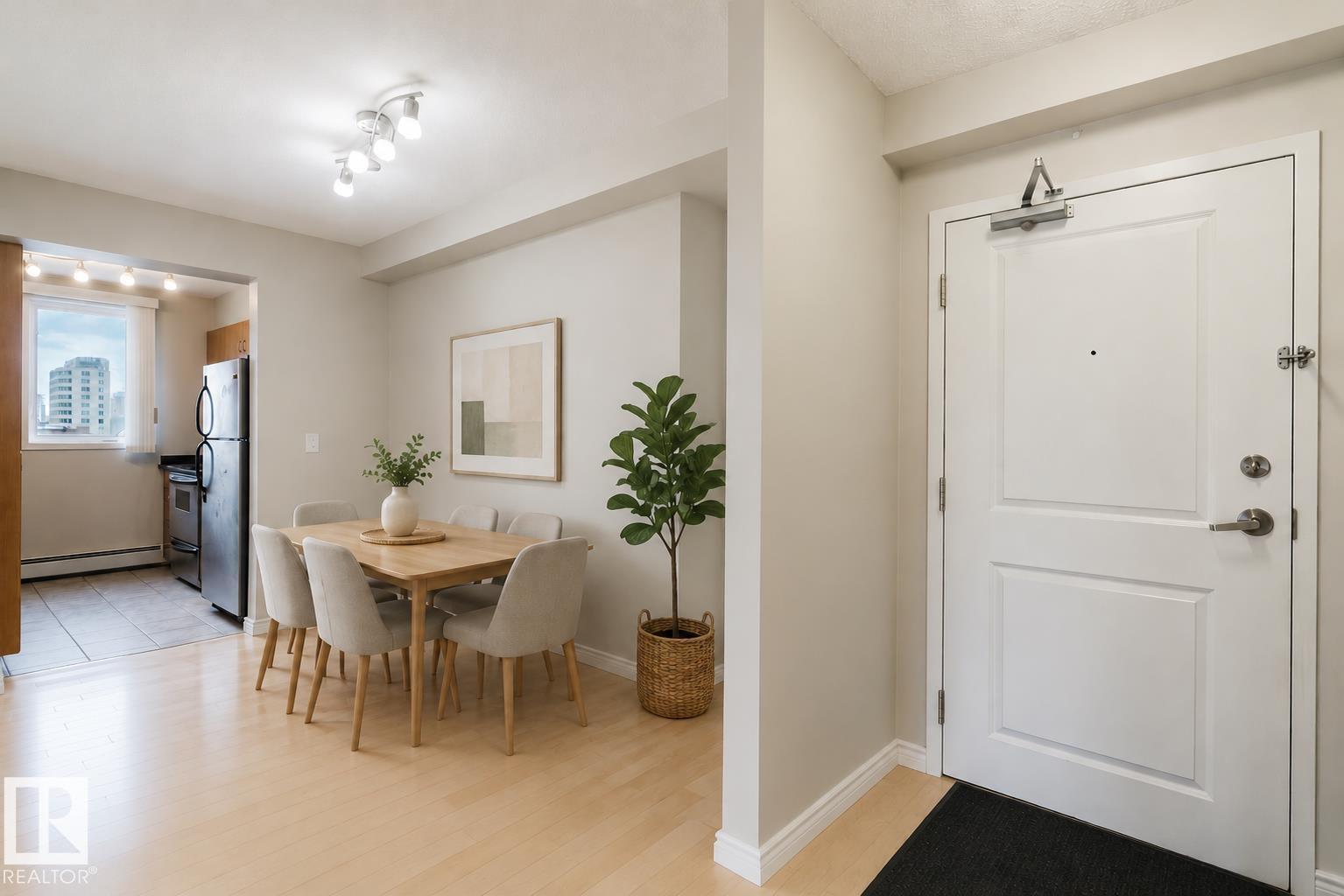 #608 10303 105 ST NW - 4