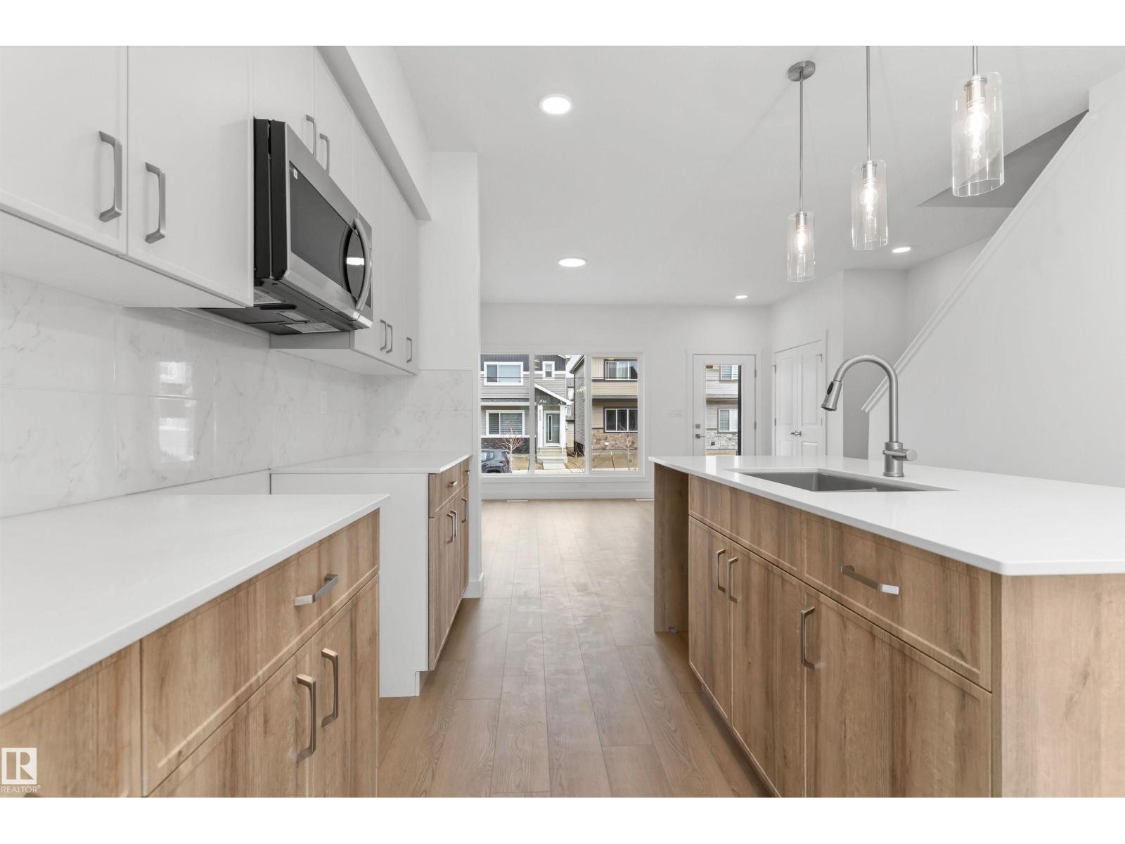 4554 Warbler LO NW - 12