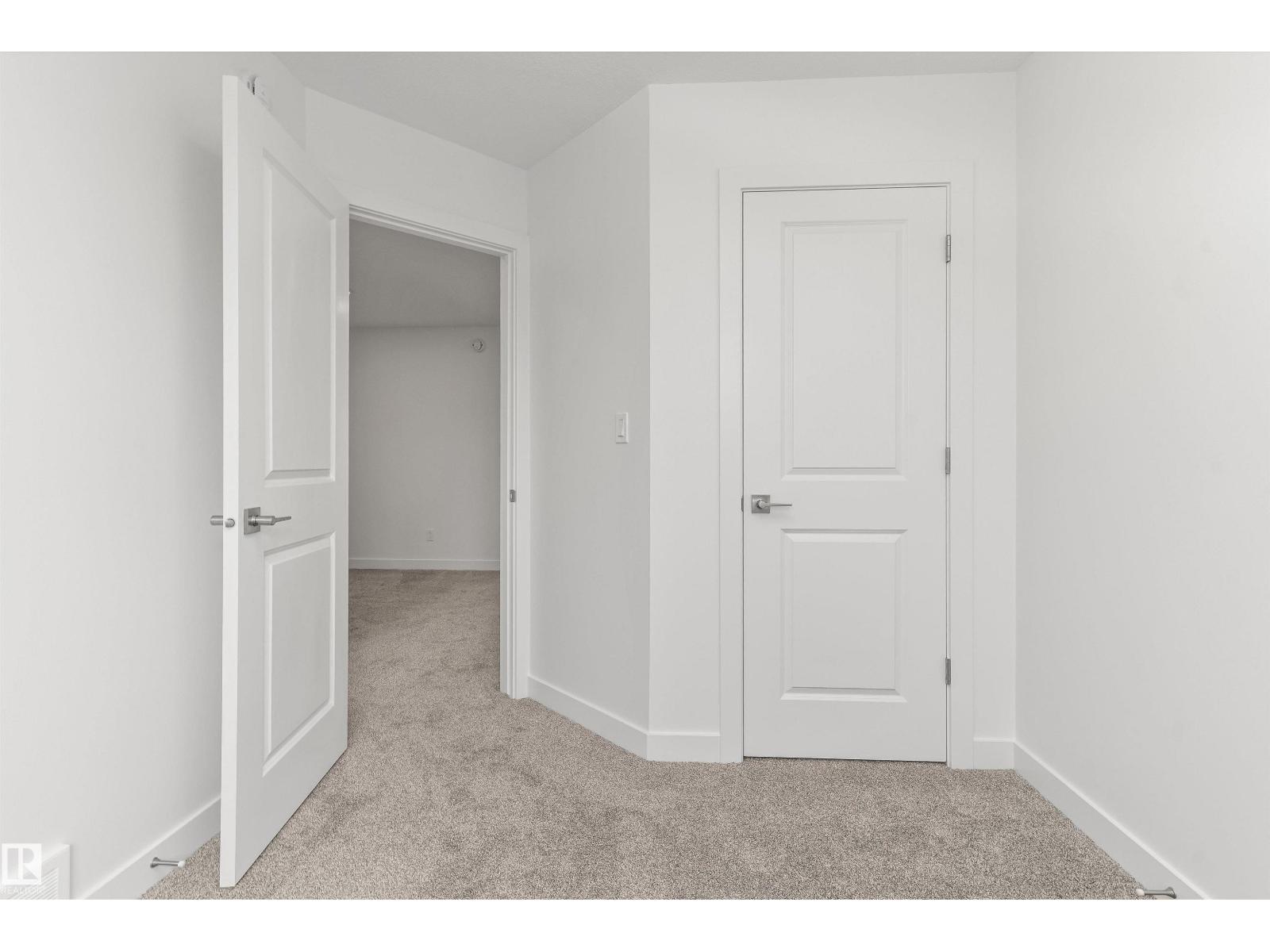 4554 Warbler LO NW - 21