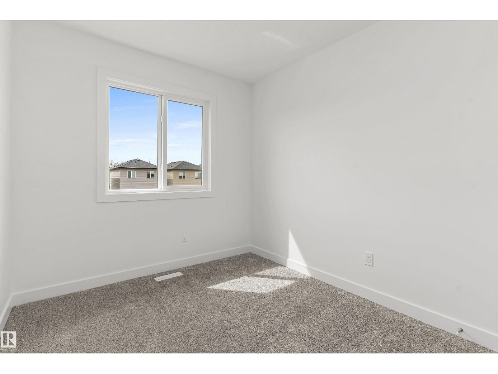 4554 Warbler LO NW - 22