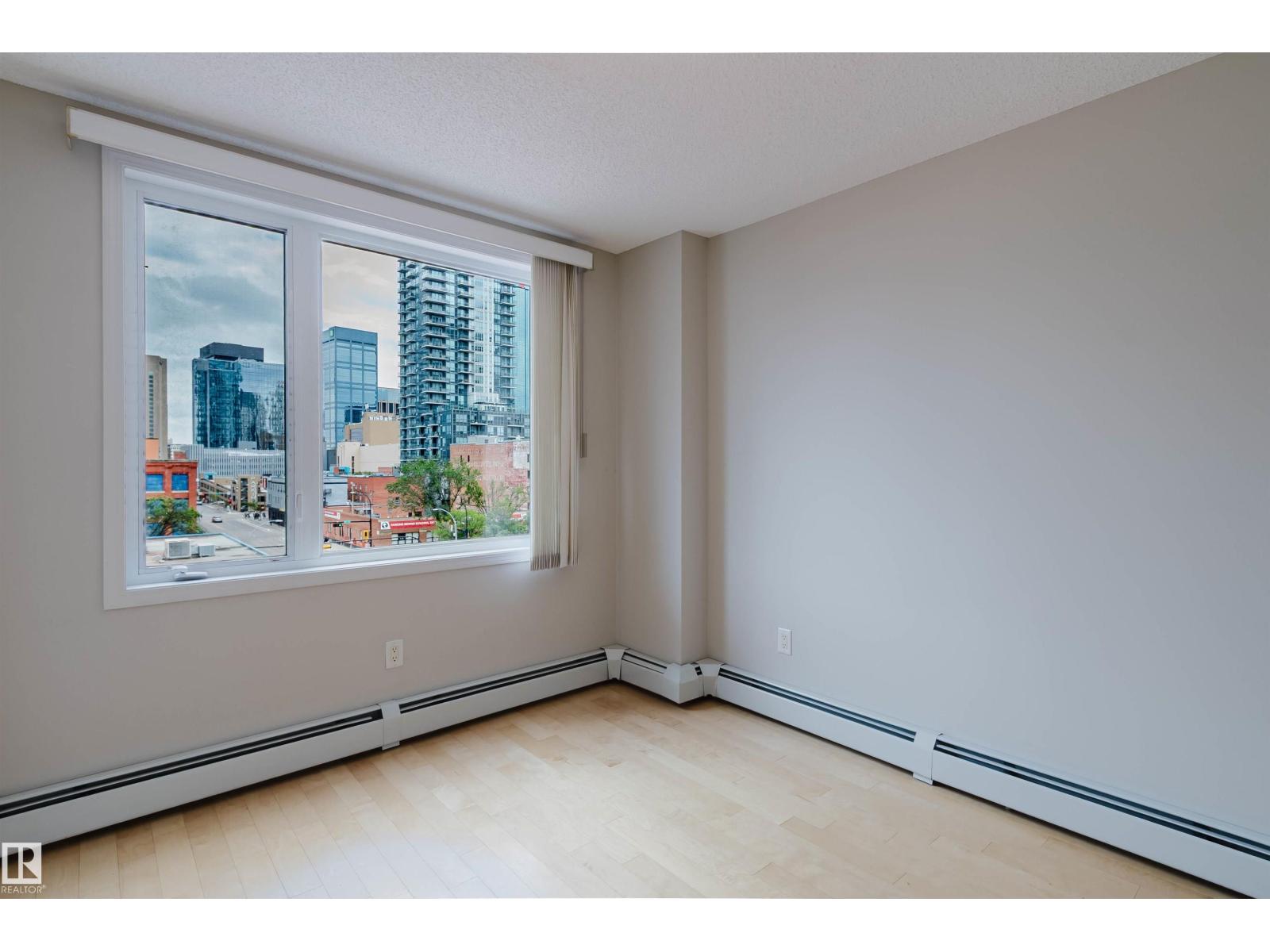 #608 10303 105 ST NW - 23