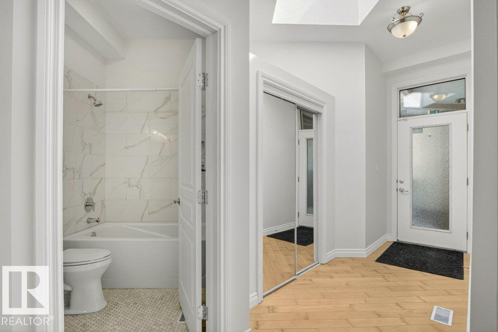 #404 10411 122 ST NW - 7