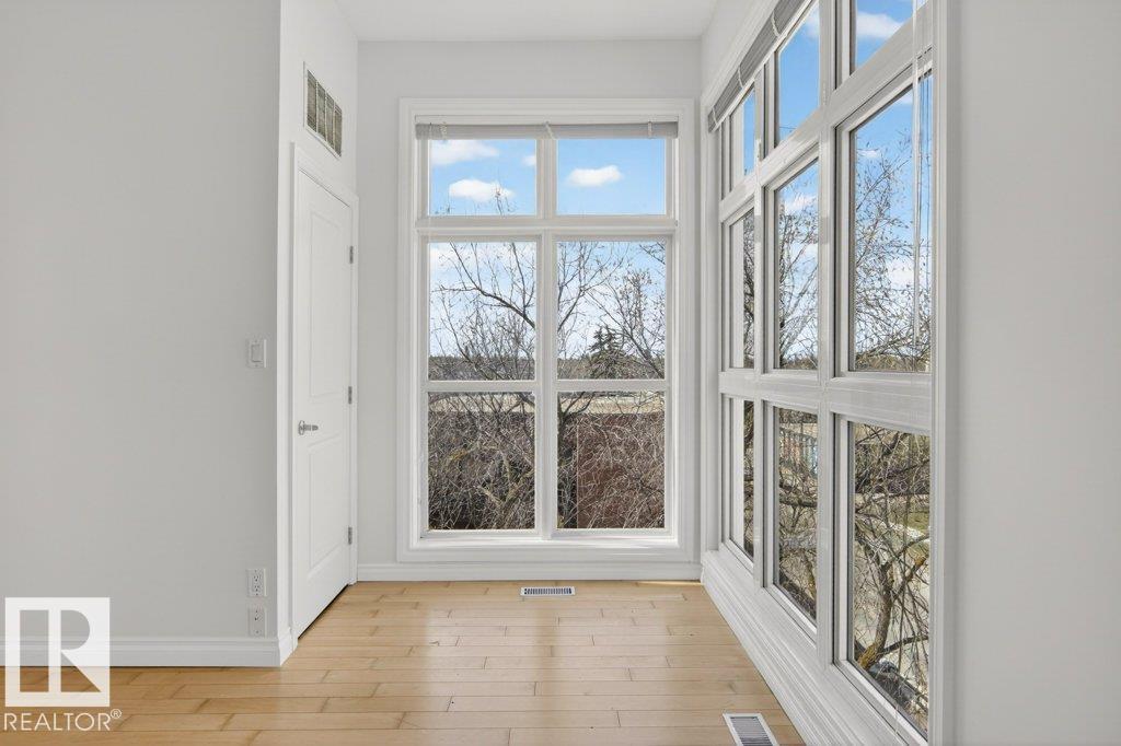#404 10411 122 ST NW - 14