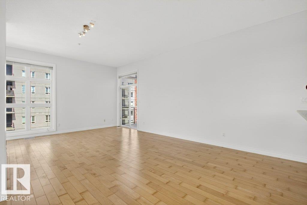 #404 10411 122 ST NW - 15