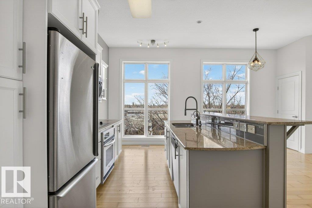 #404 10411 122 ST NW - 24