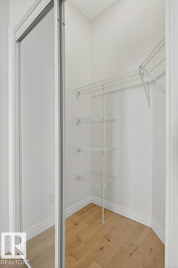 #404 10411 122 ST NW - 37