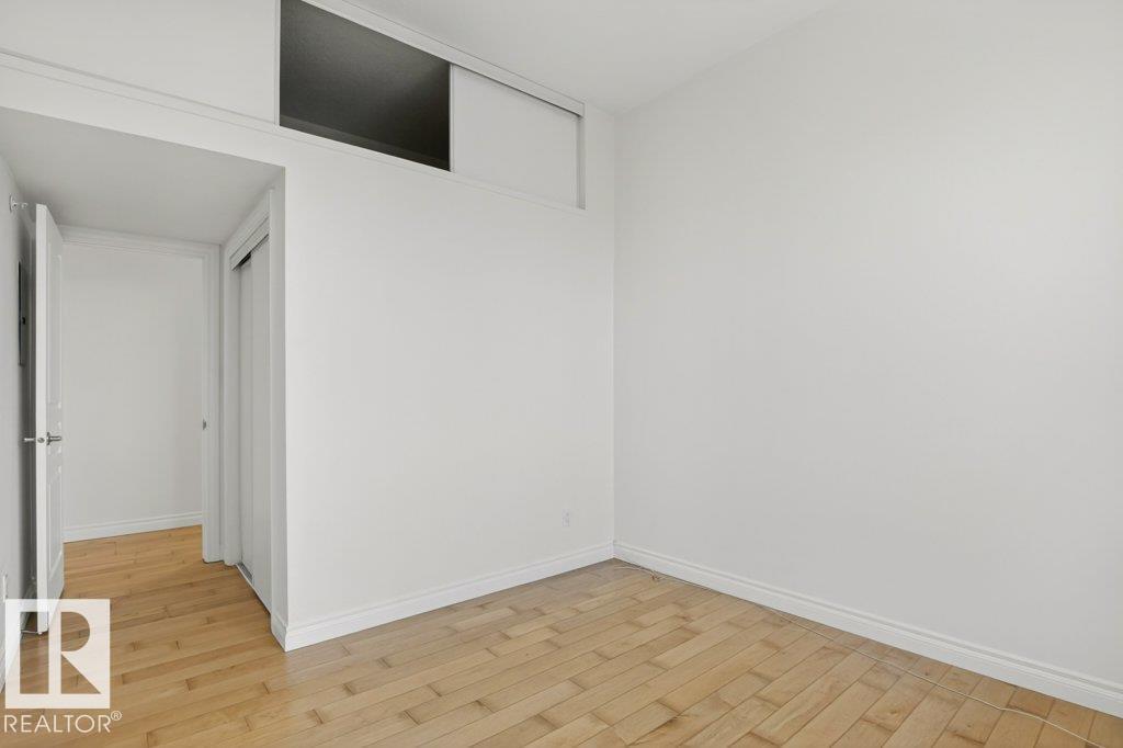 #404 10411 122 ST NW - 34