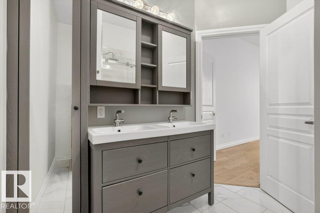#404 10411 122 ST NW - 33