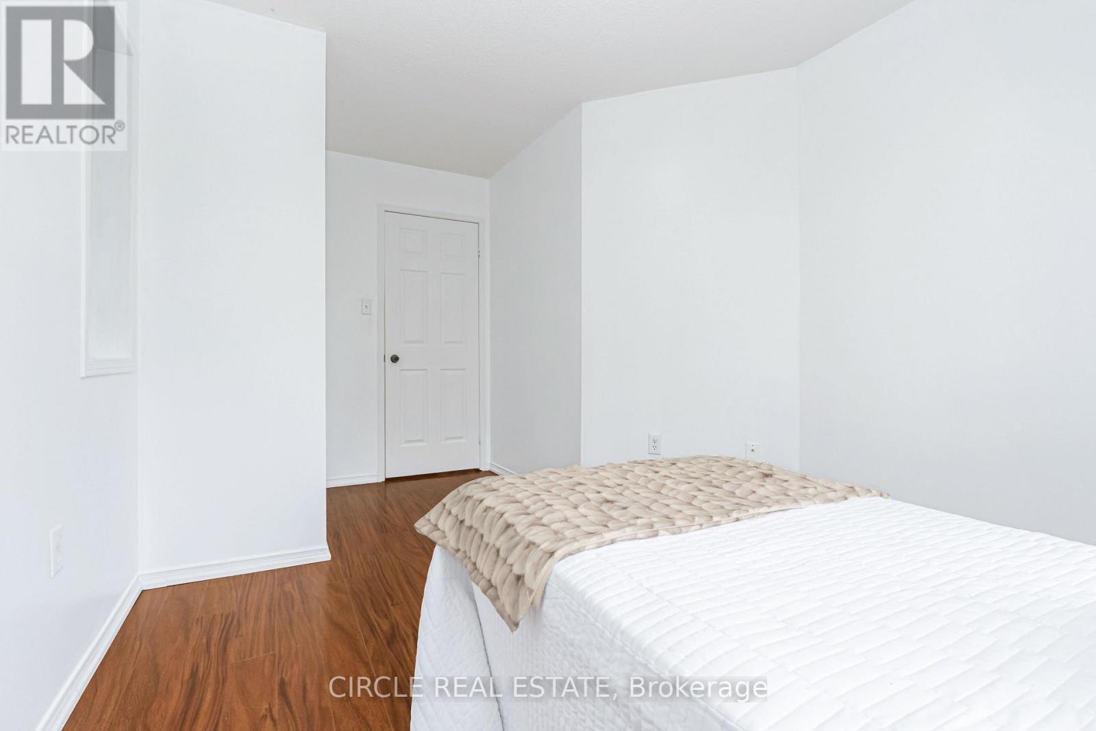 #1 4920 RATHKEALE ROAD - 23