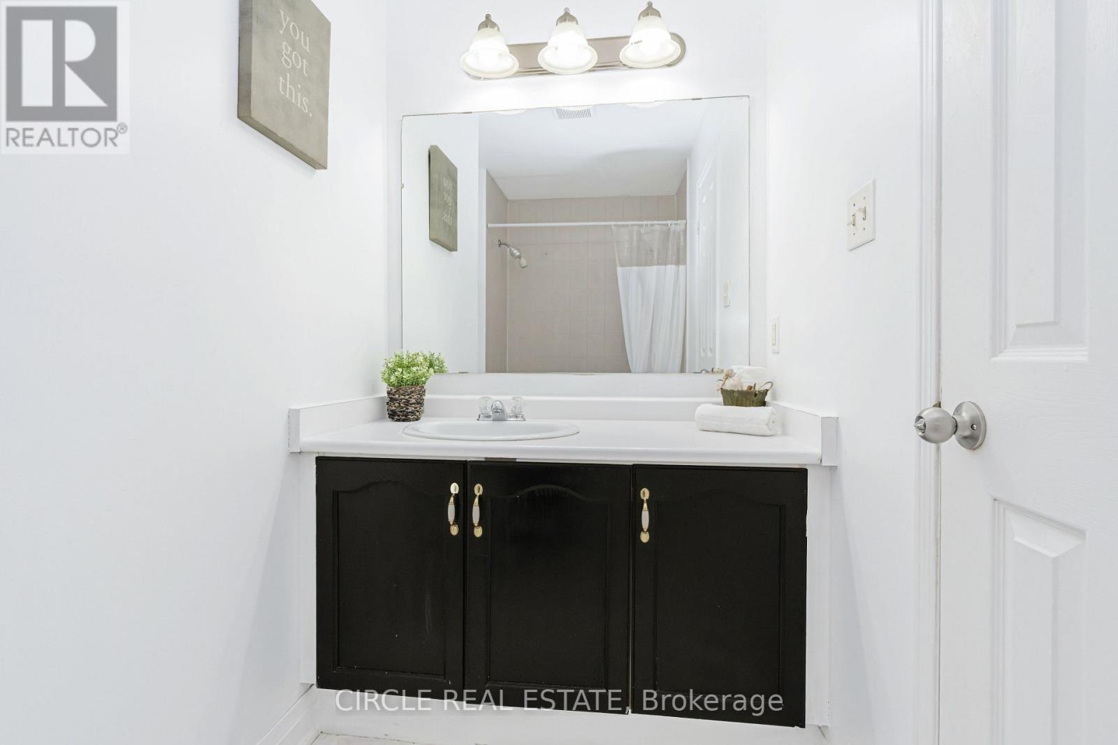 #1 4920 RATHKEALE ROAD - 25