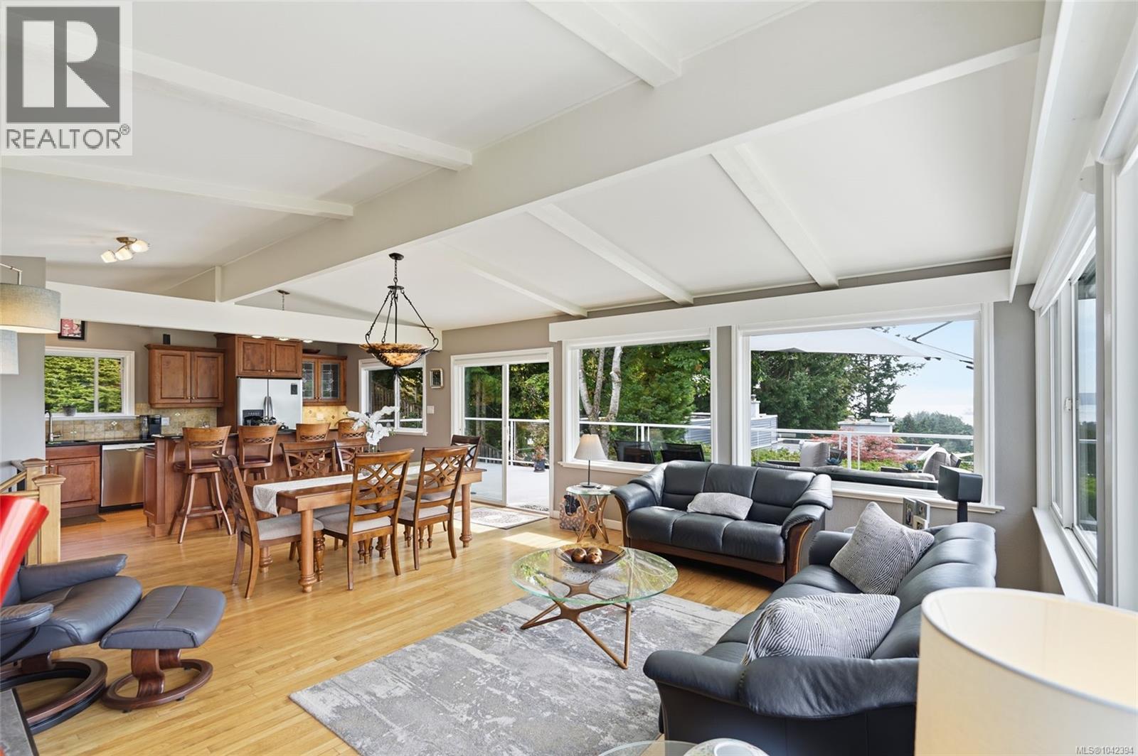 267 Nottingham Dr - 8