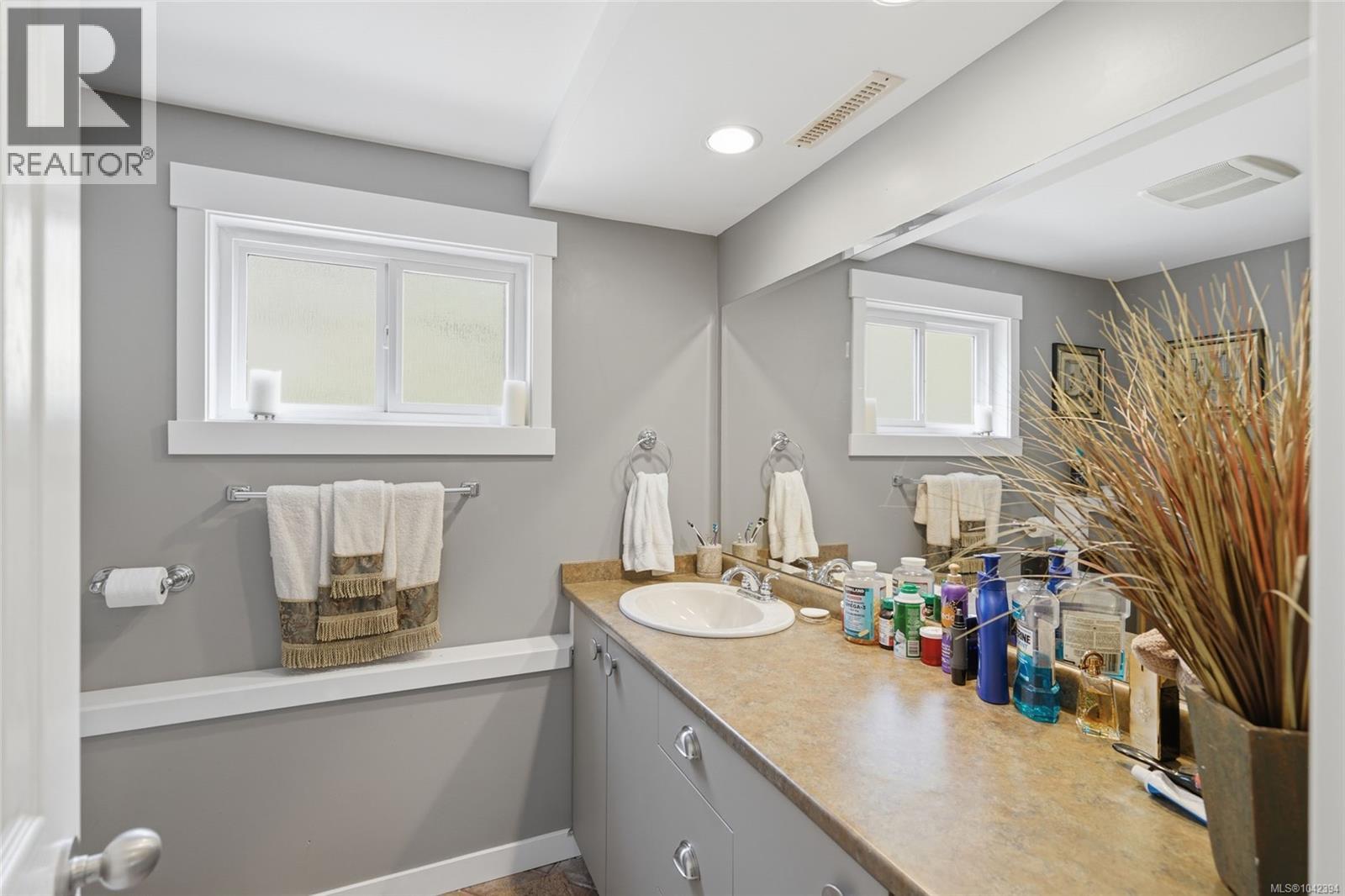 267 Nottingham Dr - 22