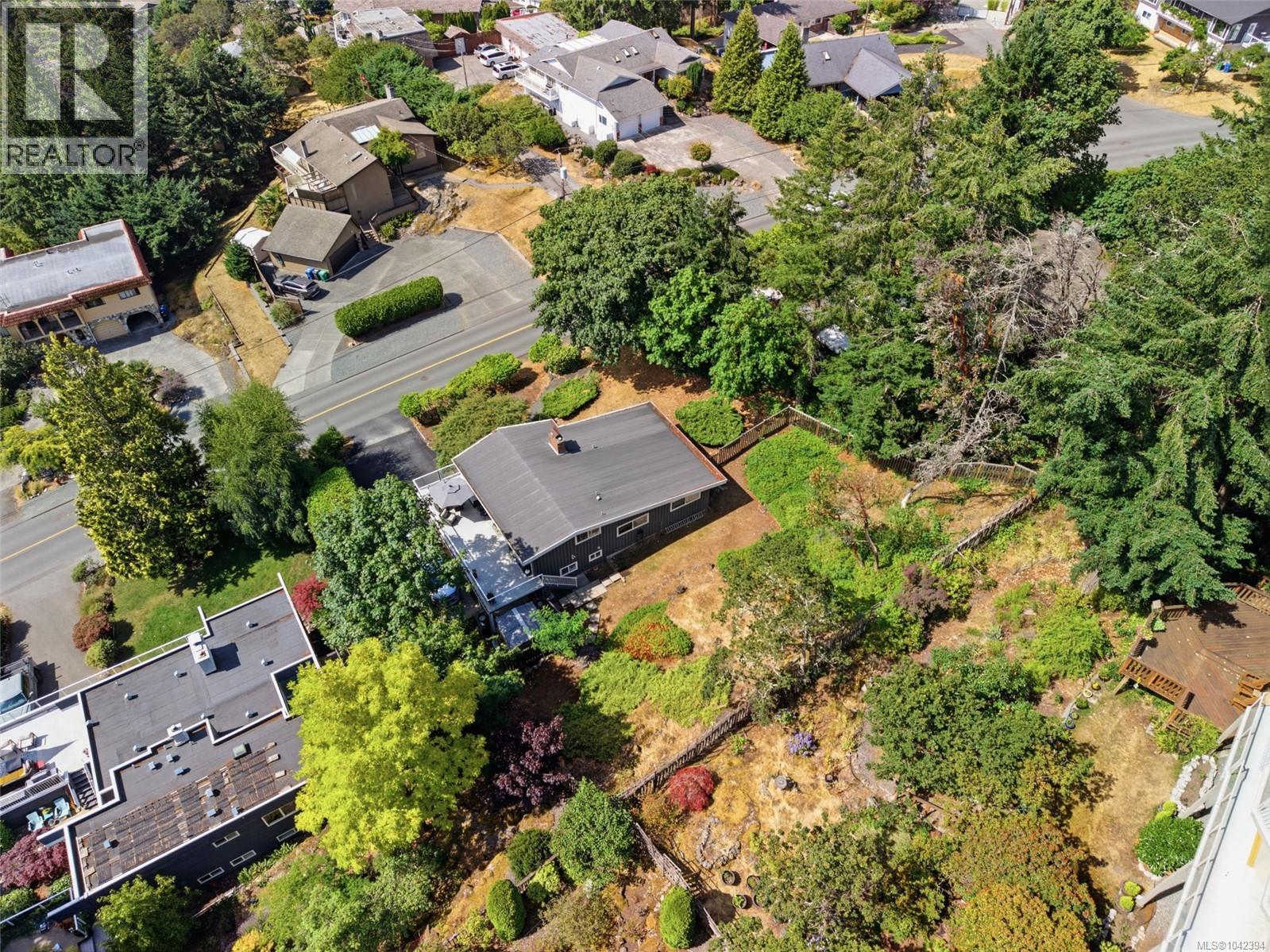 267 Nottingham Dr - 51