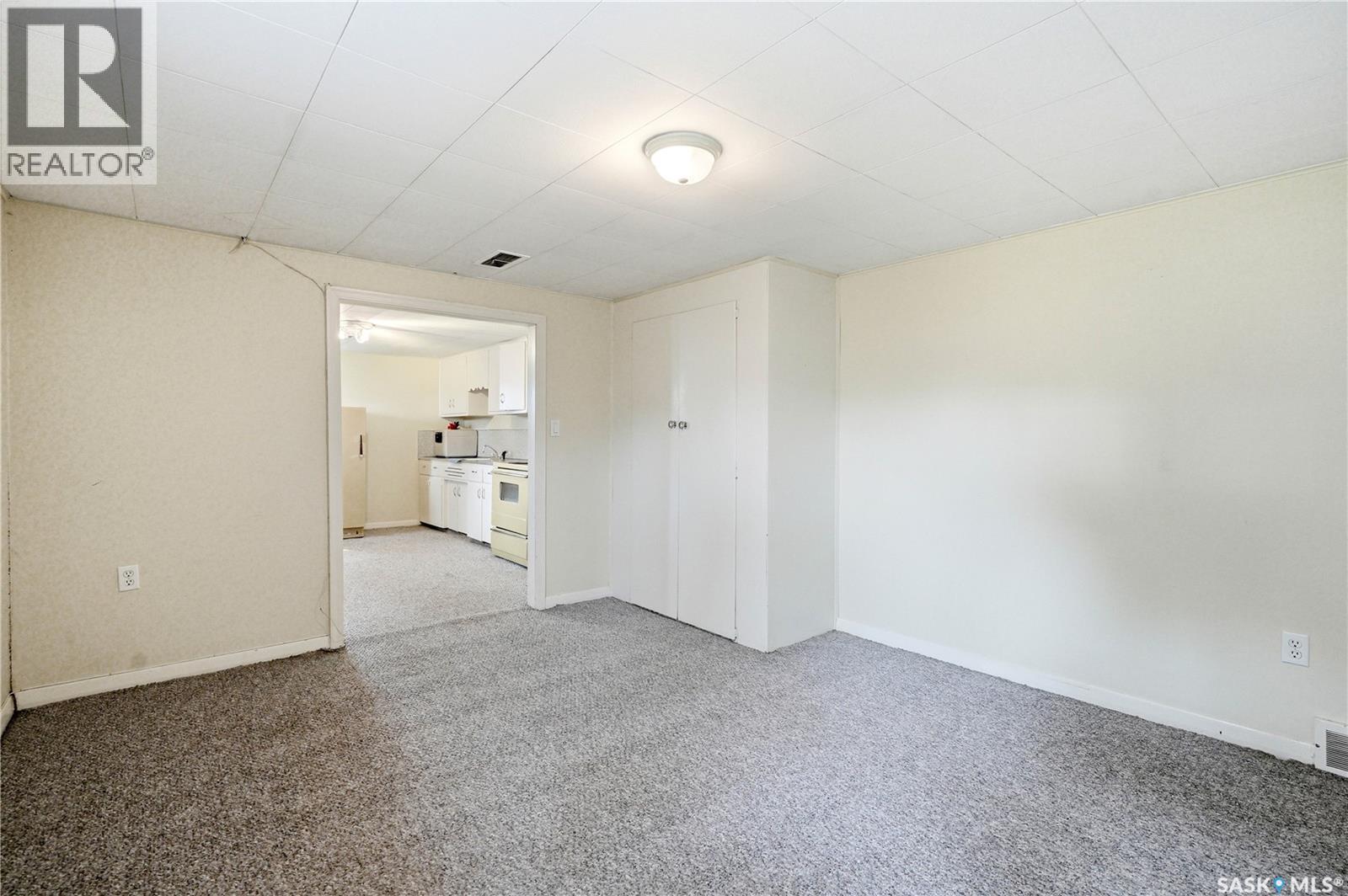 806 L AVENUE N - Image 27