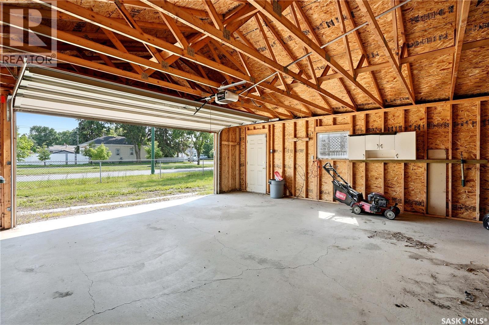 806 L AVENUE N - 37